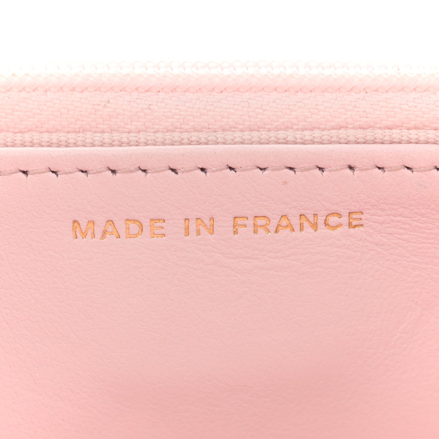Caviar Quilted Wallet on Chain WOC Light Pink