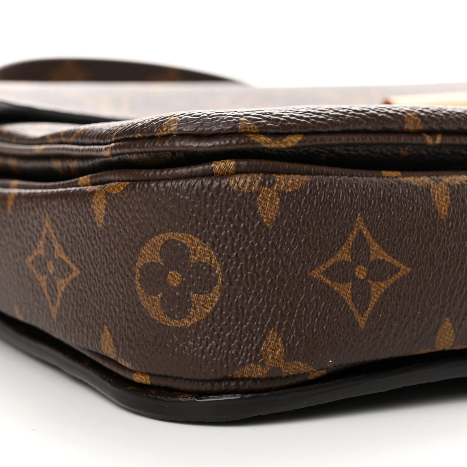 Louis Vuitton Monogram Pochette Metis 10 of 12