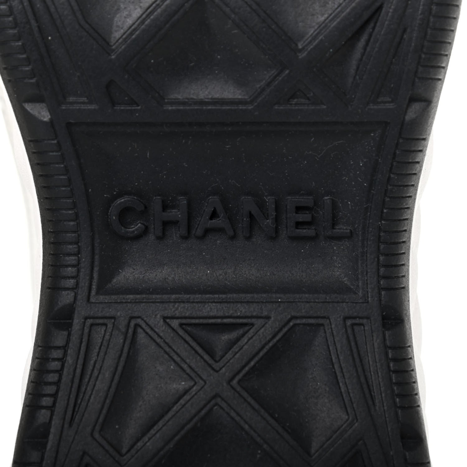 Chanel Velvet Calfskin Mixed Fibers CC Sneakers 36.5 Ivory Black 6 of 10