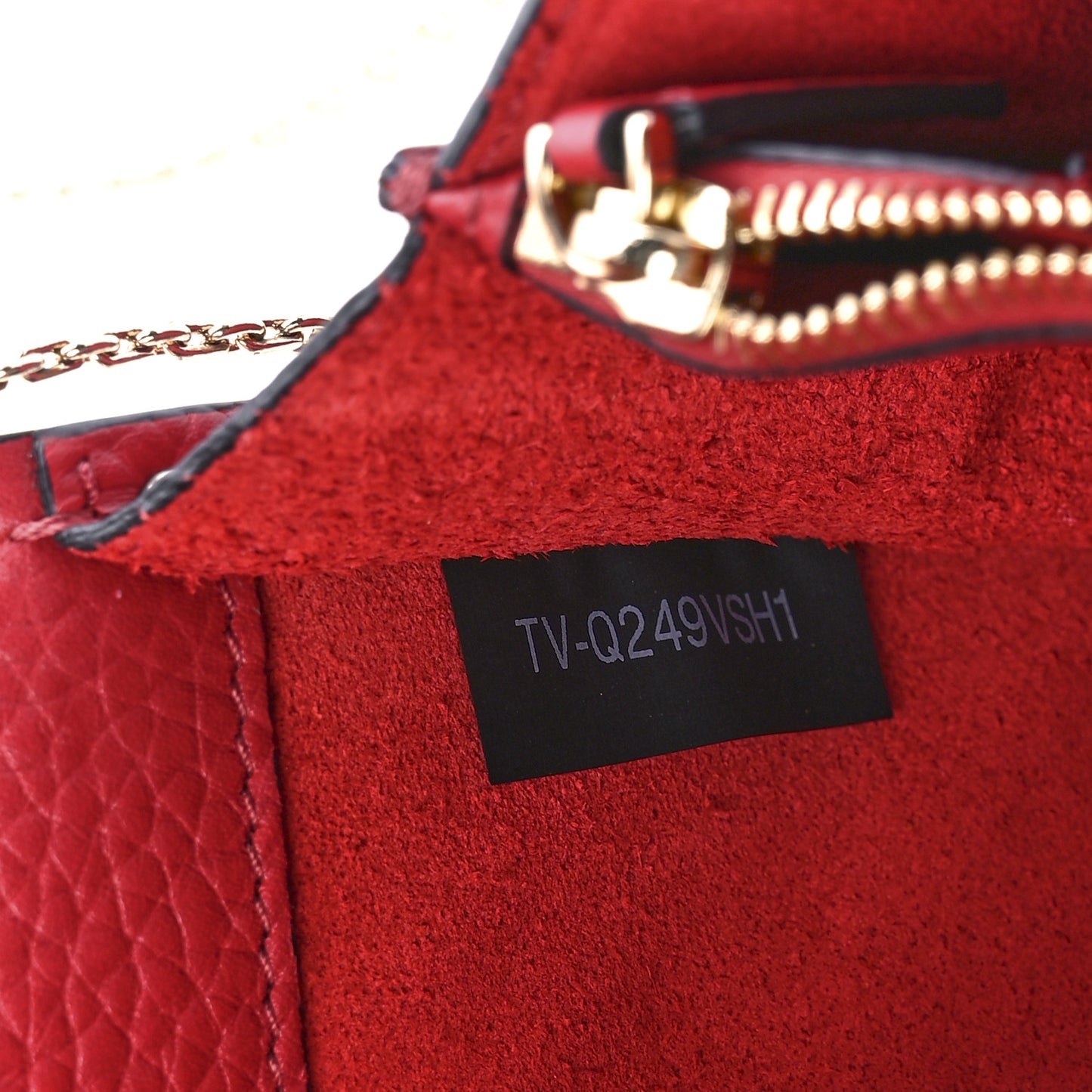 Pebbled Calfskin Rockstud Wallet on Chain Rubino