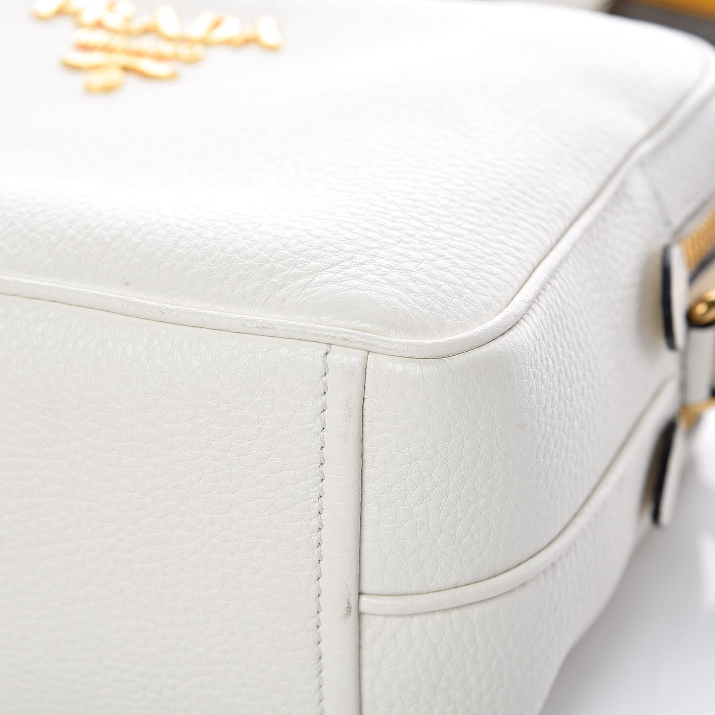 Vitello Daino Medium Double Zip Shoulder Bag White