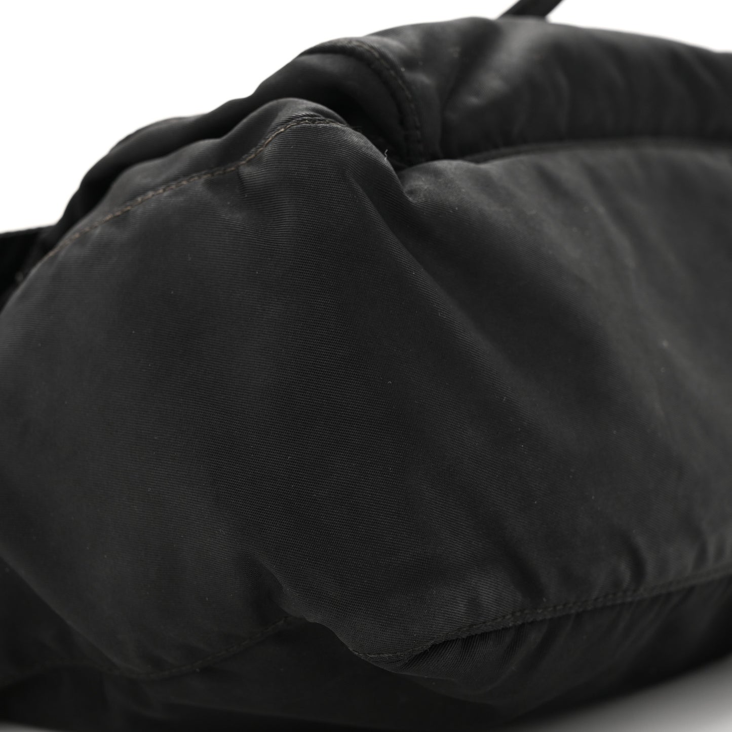 Nylon Vela Messenger Black