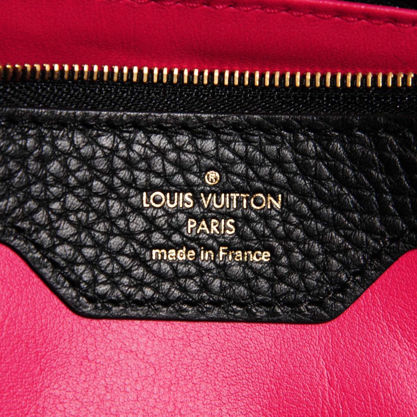 Taurillon Capucines MM Black