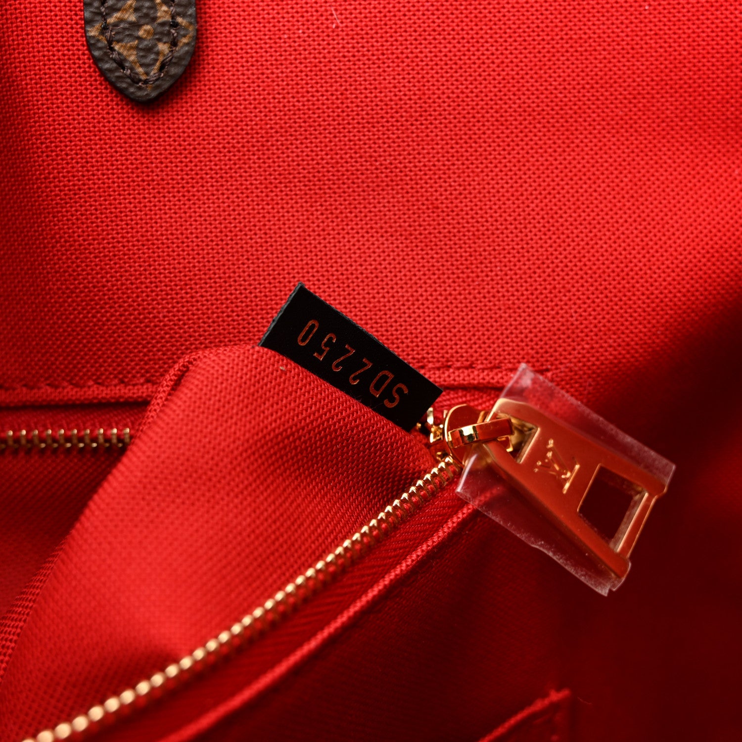 Louis Vuitton Reverse Monogram Giant Onthego GM 7 of 12