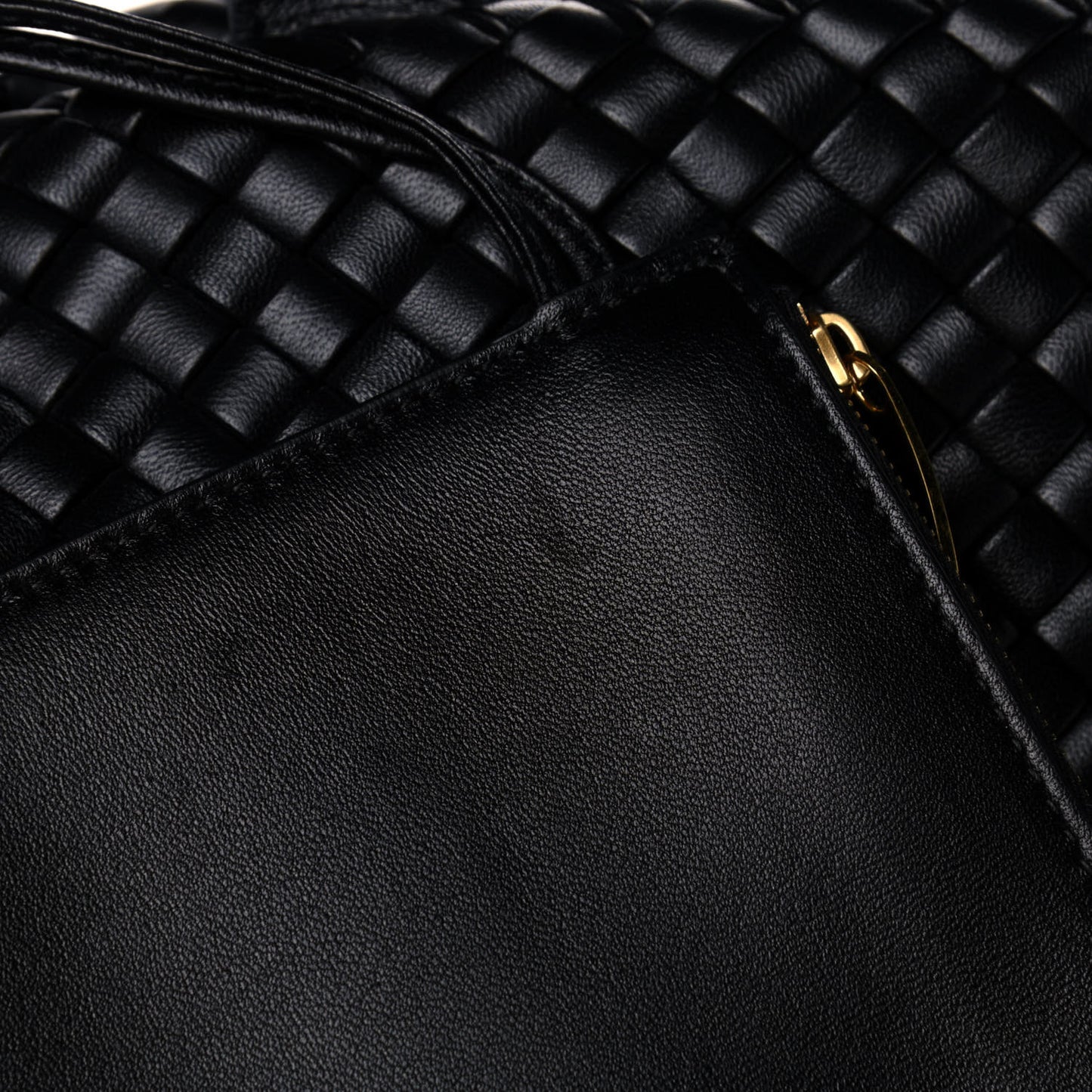 Nappa Intrecciato Medium Padded The Handle Tote Black