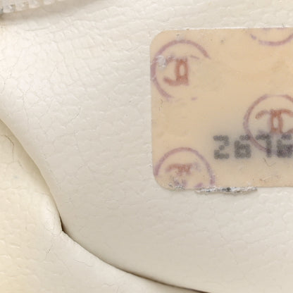 Chanel Caviar CC Shoulder Bag White 8 of 20