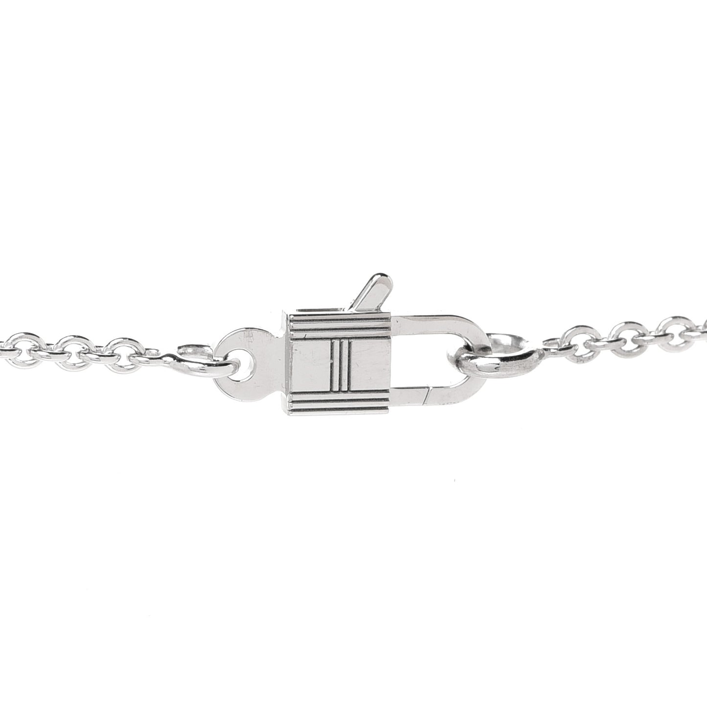 18K White Gold Diamond Kelly Amulettes Pendant Necklace