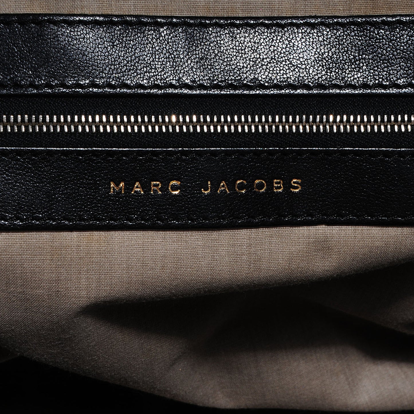 Quilted Leather Stam Black