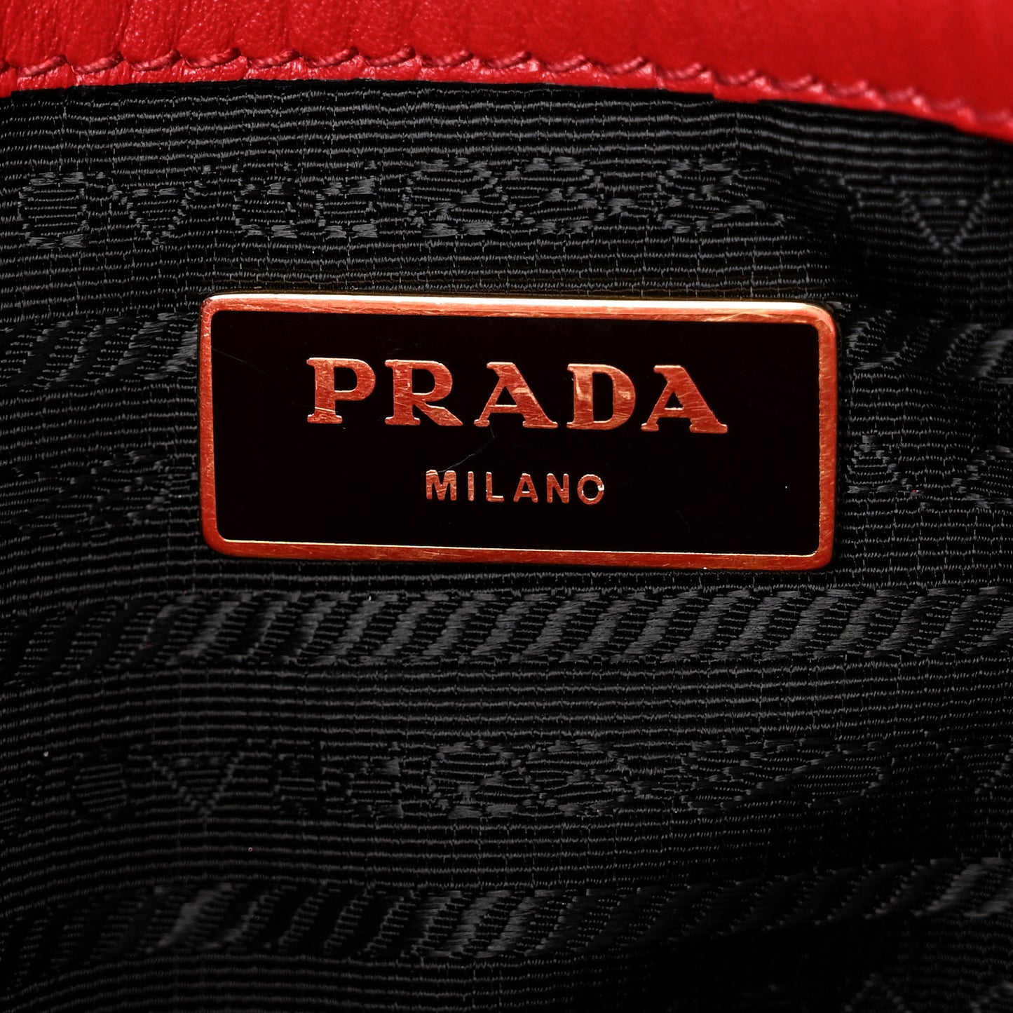 Saffiano Soft Calfskin Small Zippered Tote Fuoco