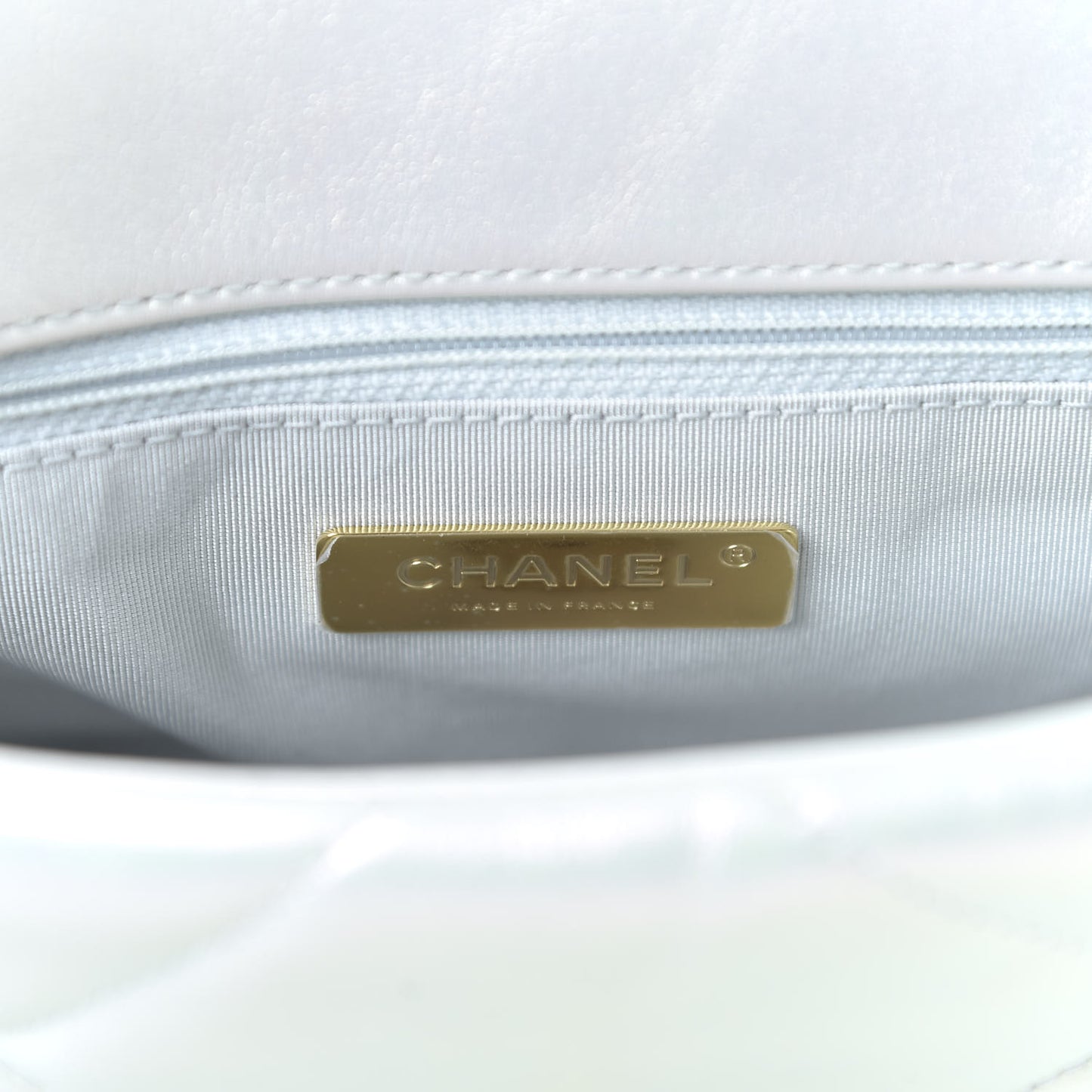 Iridescent Calfskin Quilted Medium 19 Flap White