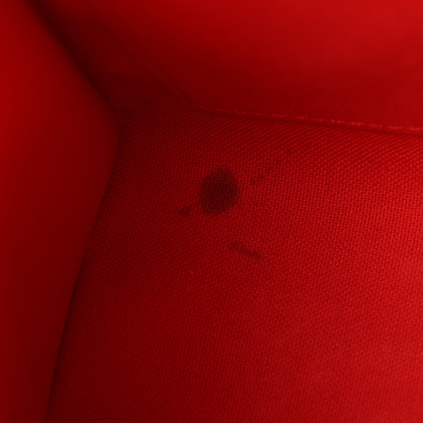 Reverse Monogram Giant Onthego PM