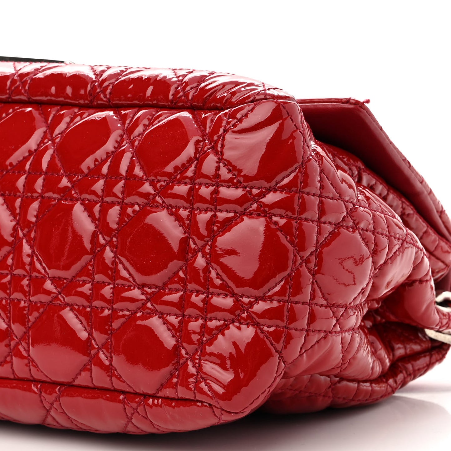 Patent Cannage New Lock Flap Red