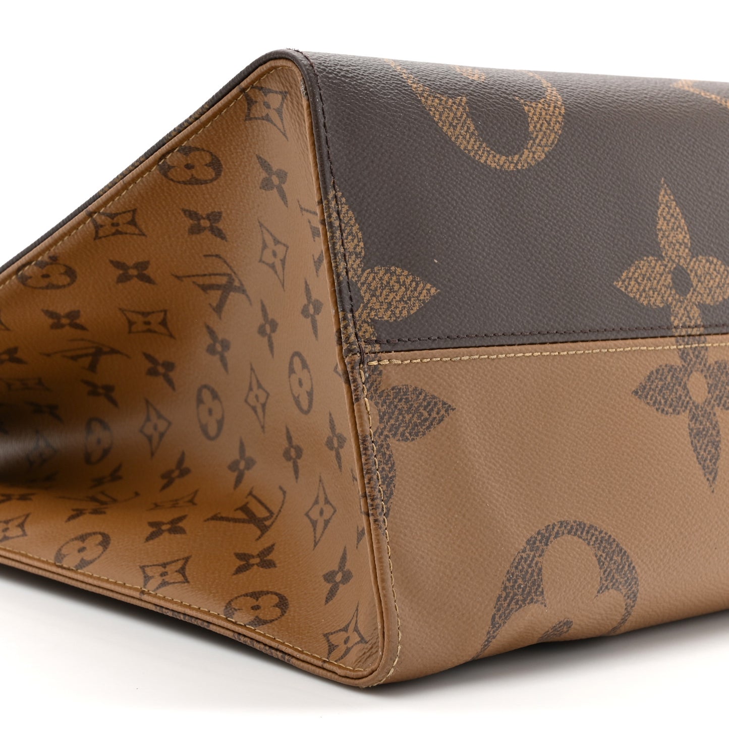 Reverse Monogram Giant Onthego GM