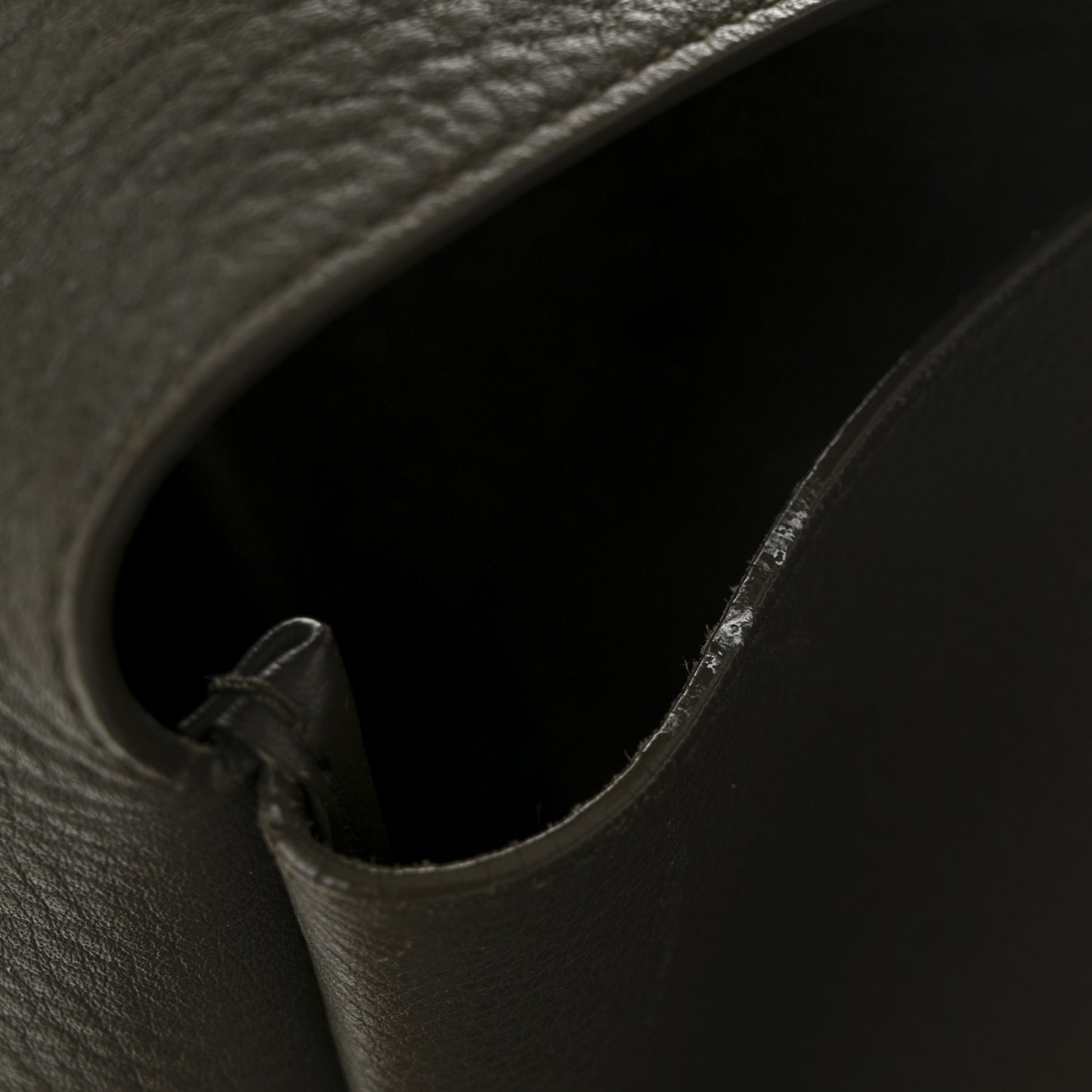 Supple Calfskin Large Le 5 A 7 Soft Hobo Light Musk