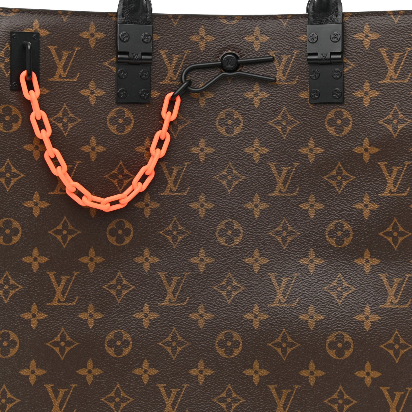 Monogram Solar Ray Sac Plat