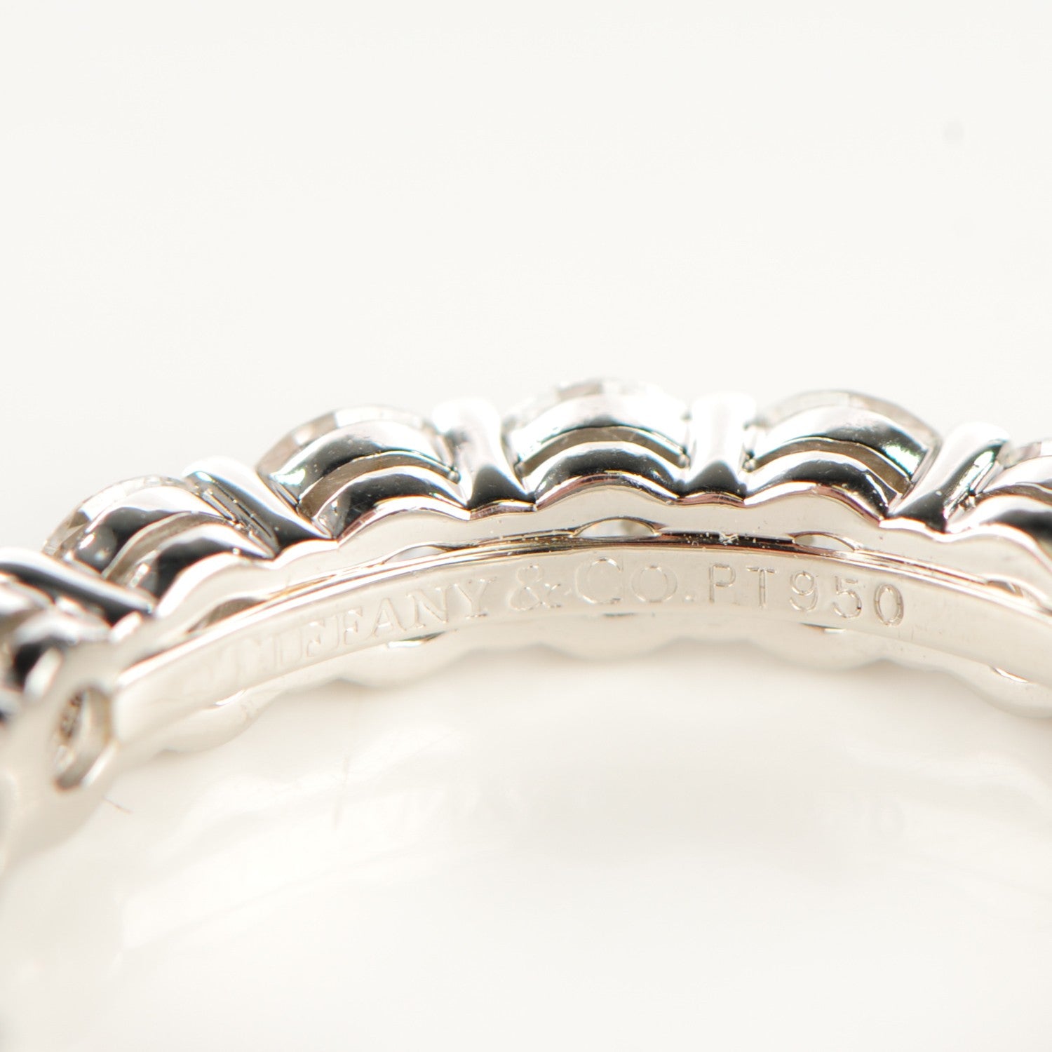 Tiffany Platinum Diamond Shared Setting Band Ring 8.25 4 of 15