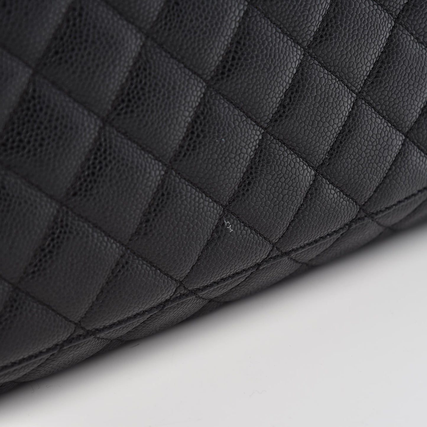 Caviar Quilted XL Grand Shopping Tote GST Black