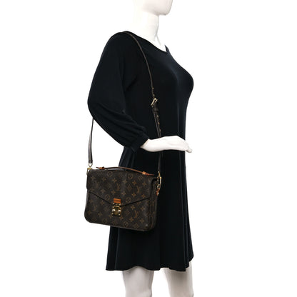 Louis Vuitton Monogram Pochette Metis 2 of 10