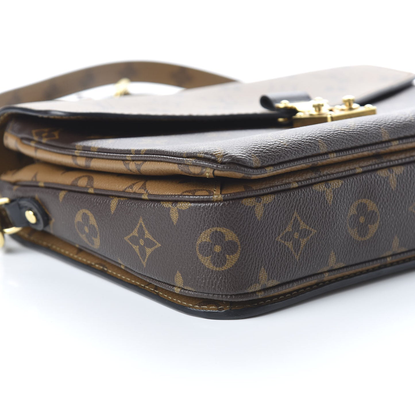 Reverse Monogram Pochette Metis