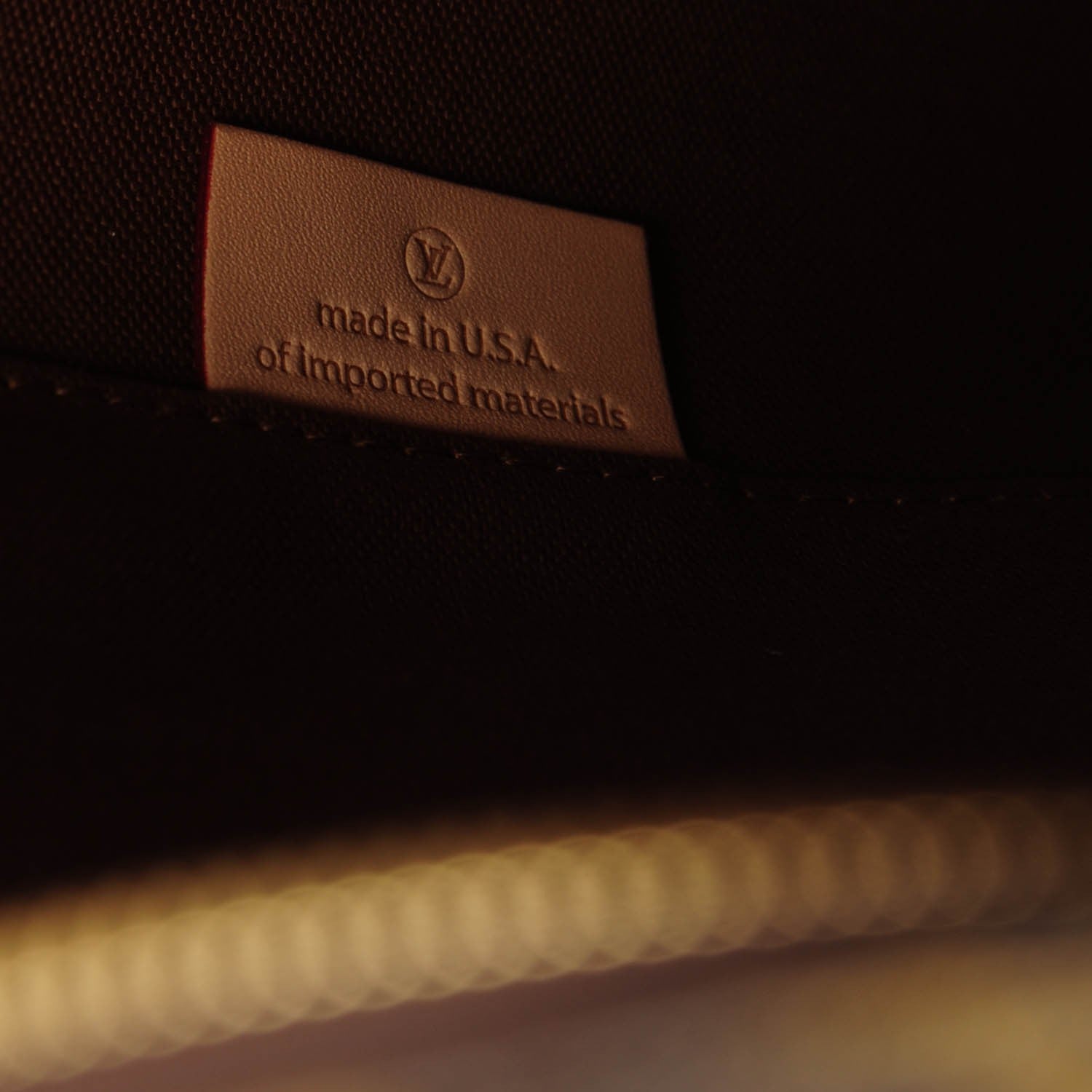 Louis Vuitton Monogram Alma MM 6 of 8