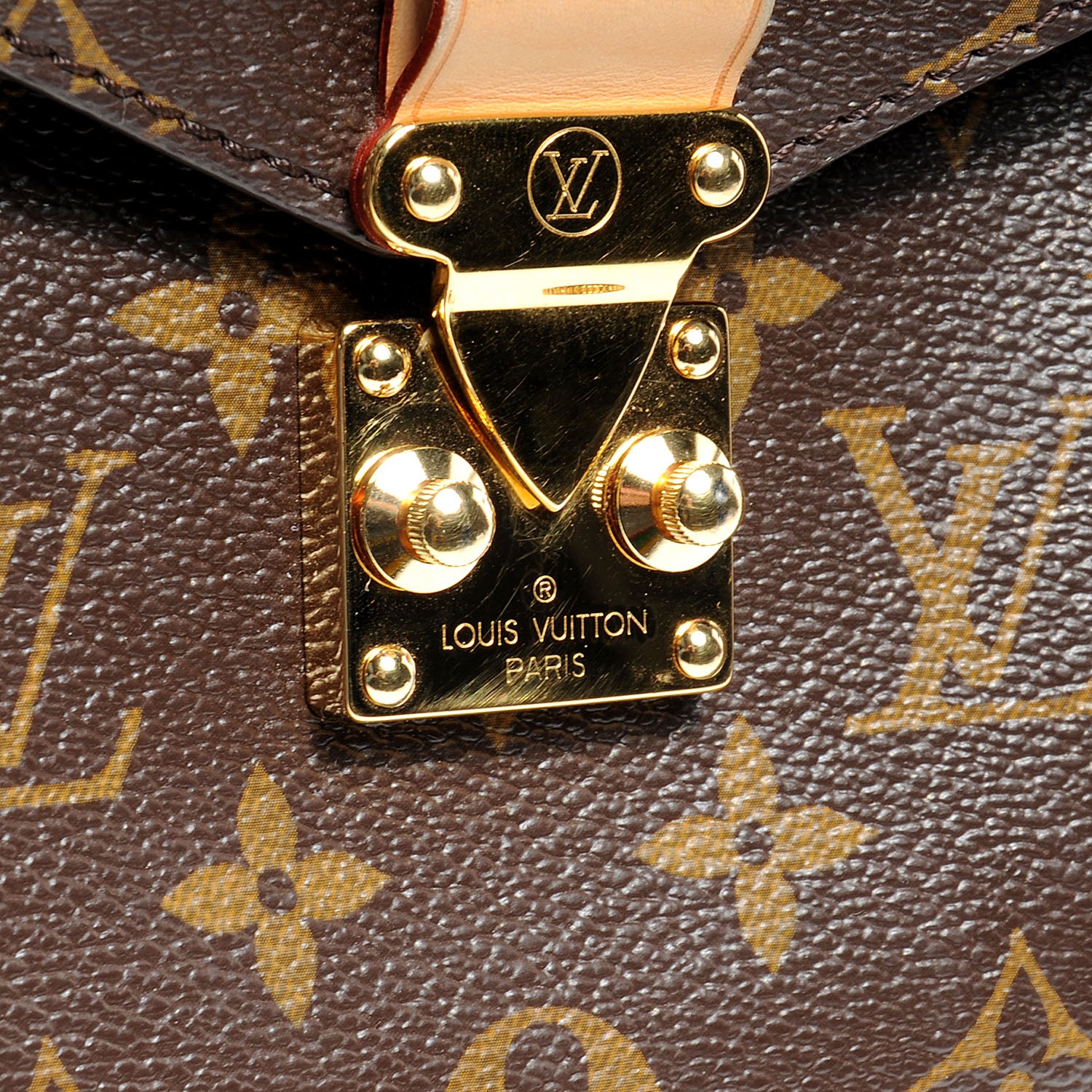 Louis Vuitton Monogram Metis 14 of 22