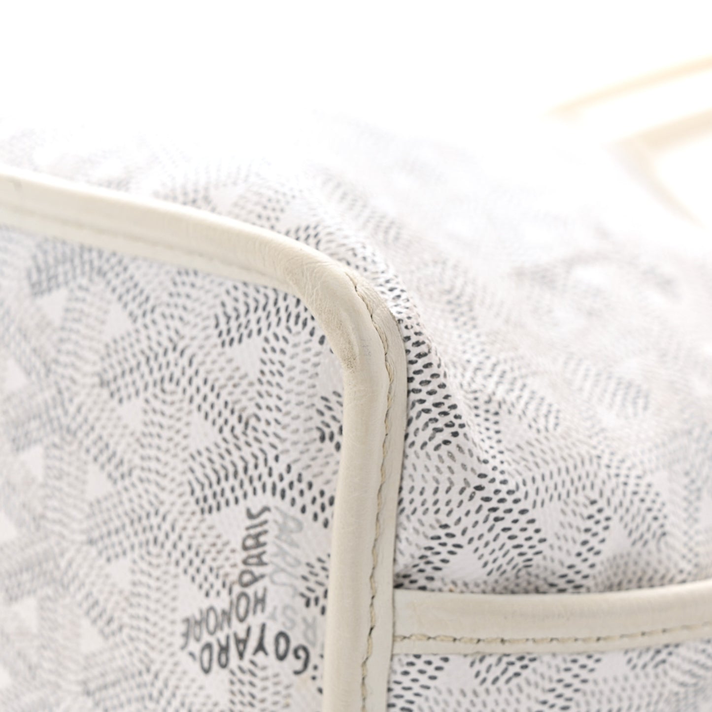 Goyardine Reversible Mini Anjou White