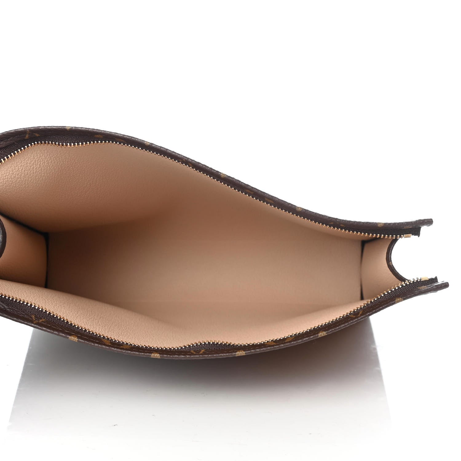 Louis Vuitton Monogram Toiletry Pouch 26 5 of 7