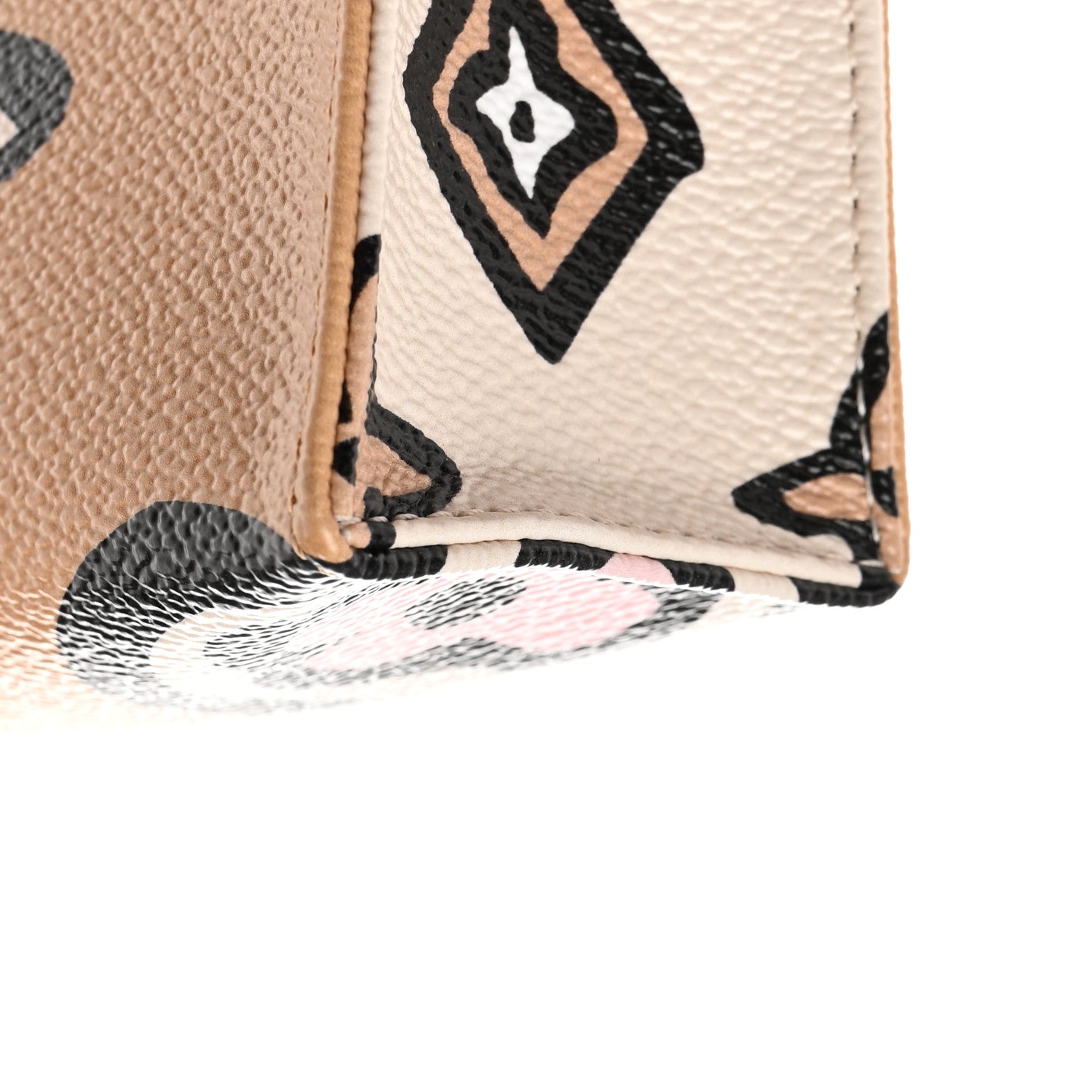 Louis Vuitton Monogram Giant Wild At Heart Toiletry Pouch 26 Arizona 10 of 11