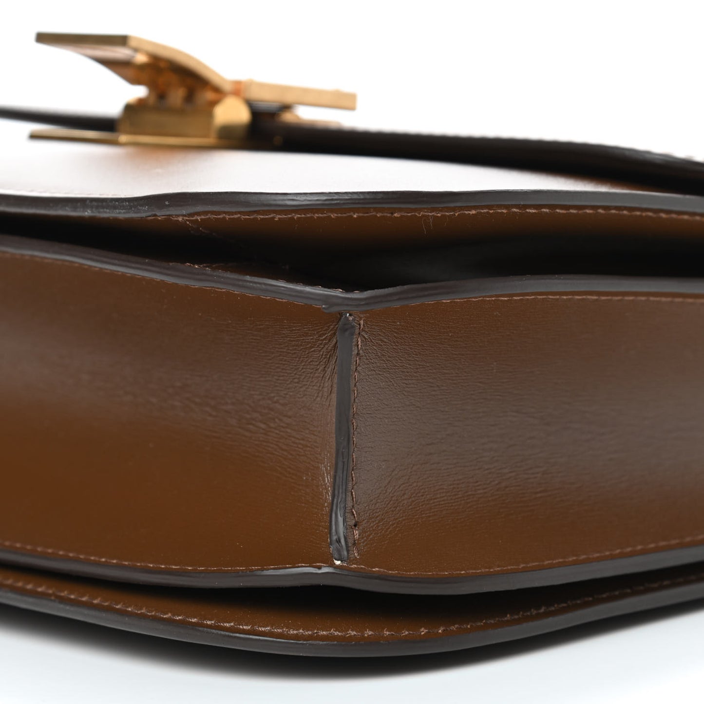 Box Calfskin Medium Classic Box Flap Bag Camel