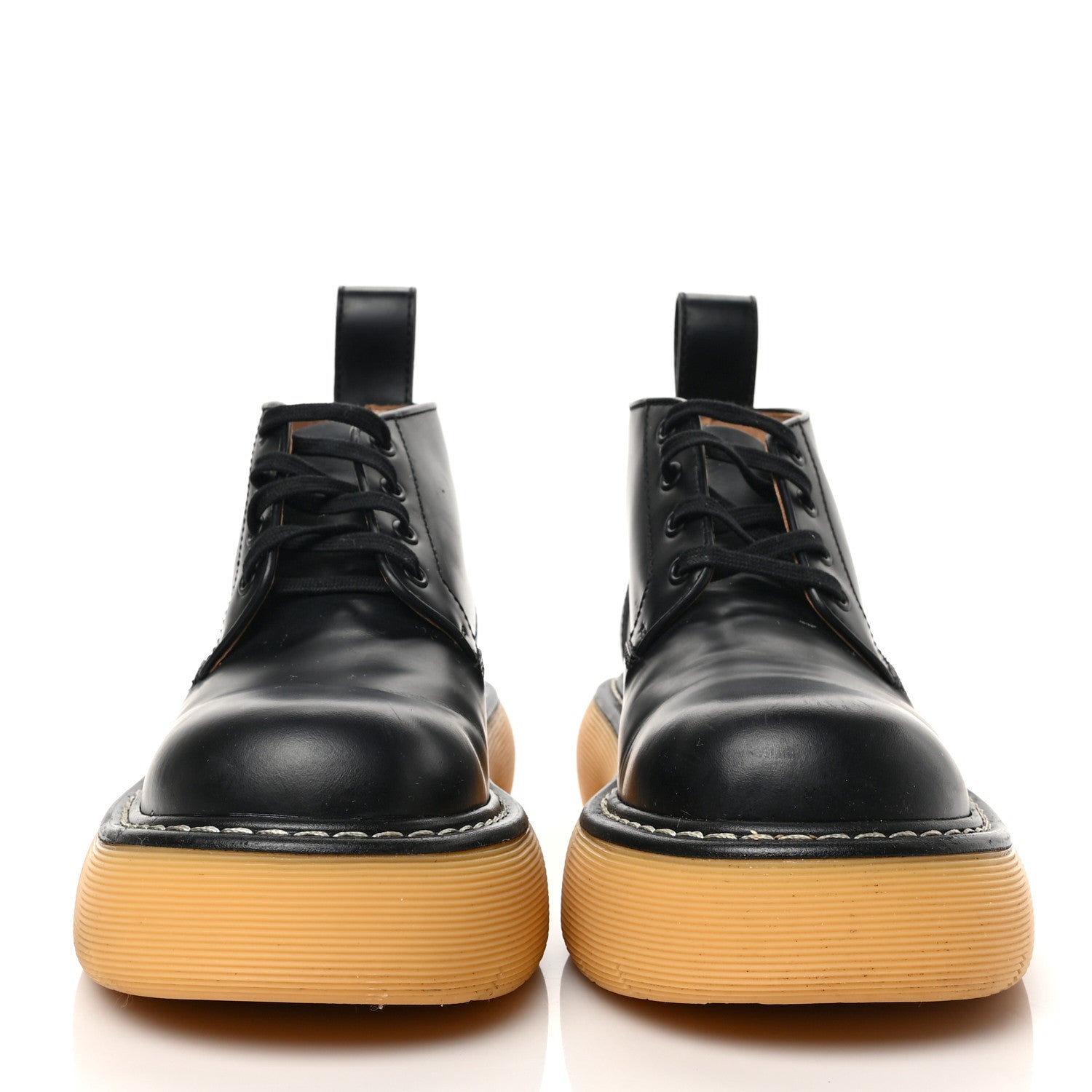 Bottega Veneta Calfskin Mens The Swell Lace Up Ankle Boots 40 Black Natural Rubber 2 of 7