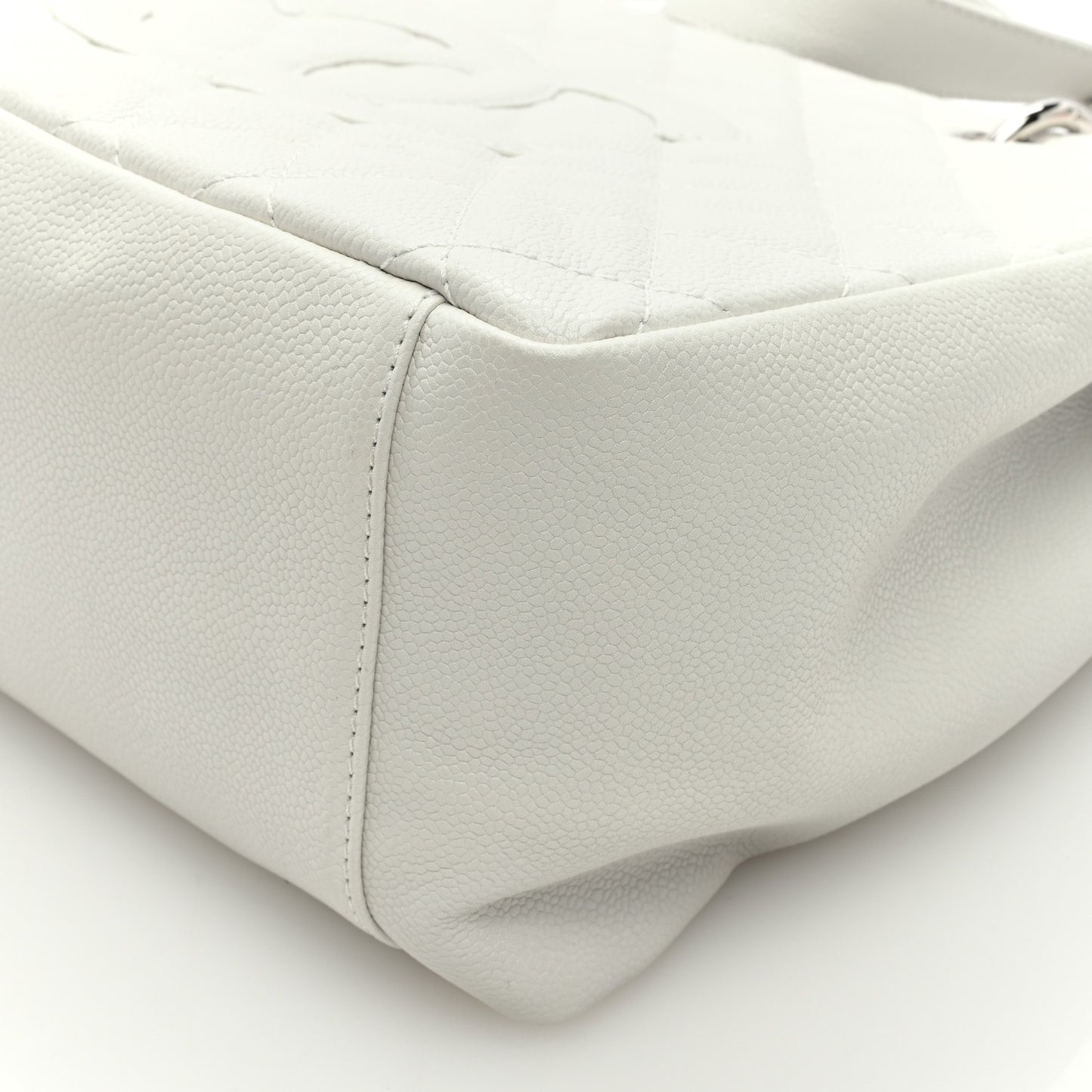 Caviar Quilted Grand Shopping Tote GST White