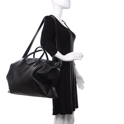Givenchy Smooth Calfskin Large Soft Antigona Black 2 of 9