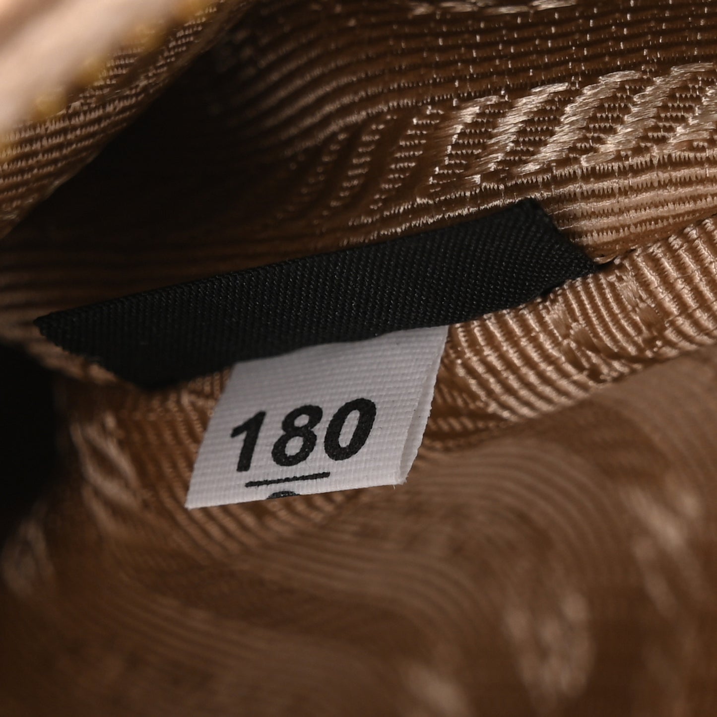 Saffiano Lux Re-Edition 2005 Shoulder Bag Cammeo