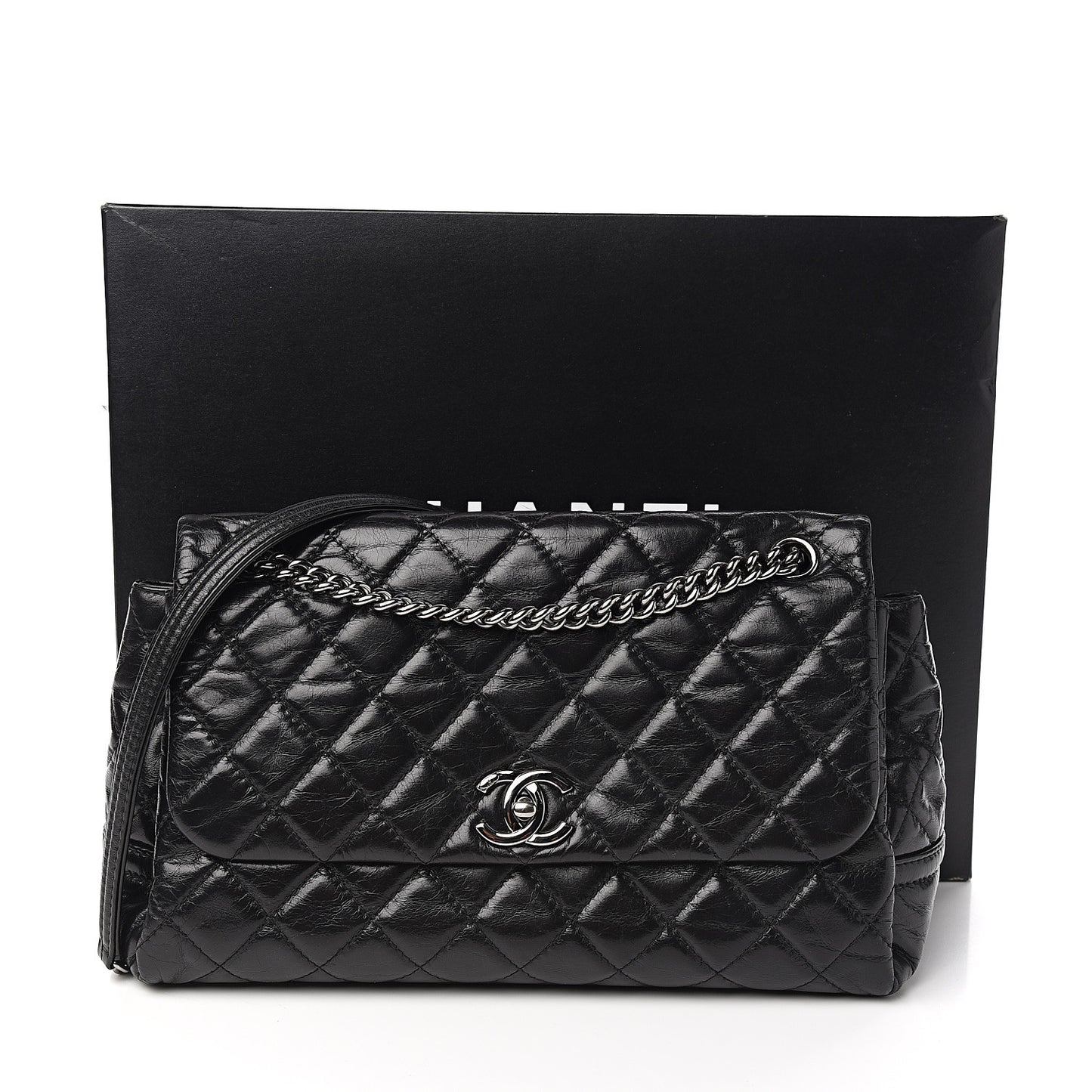 Shiny Crumpled Calfskin Quilted Medium Lady Pearly Flap Black