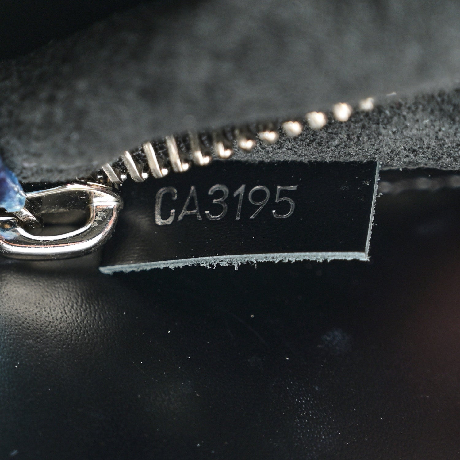 Louis Vuitton Epi Phenix MM Black 7 of 11