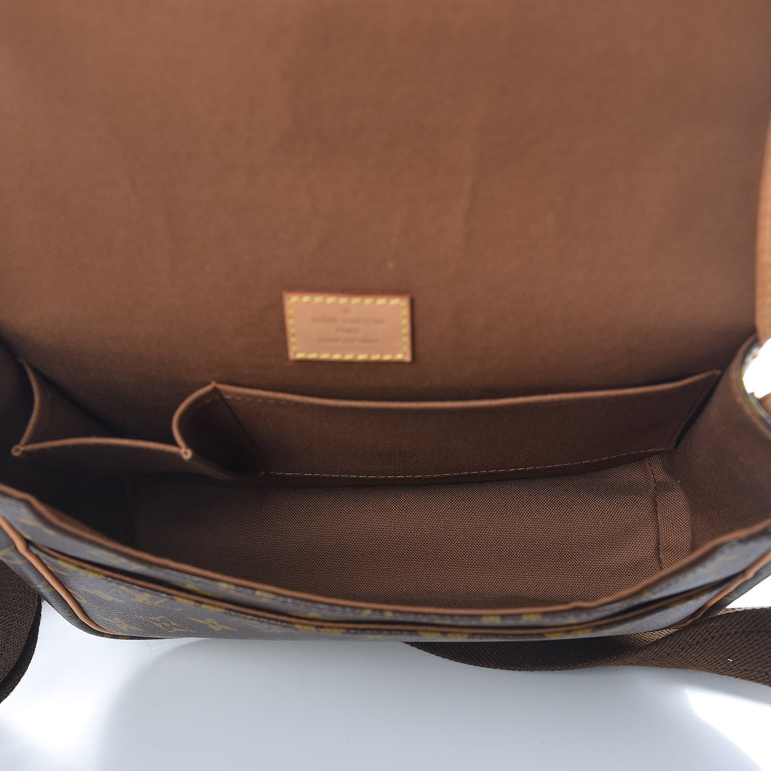 Louis Vuitton Monogram Bosphore PM Messenger 5 of 9