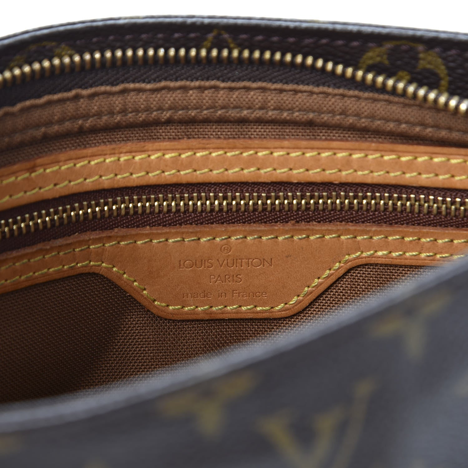 Louis Vuitton Monogram Trotteur 7 of 9