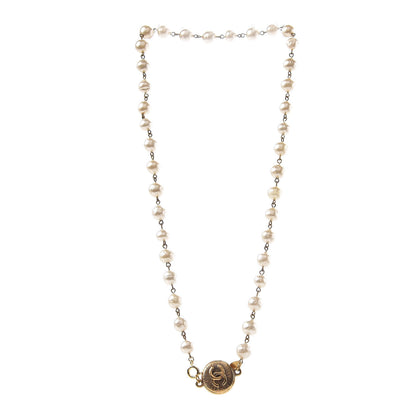 Chanel Pearl CC Short Necklace Gold 3 of 5