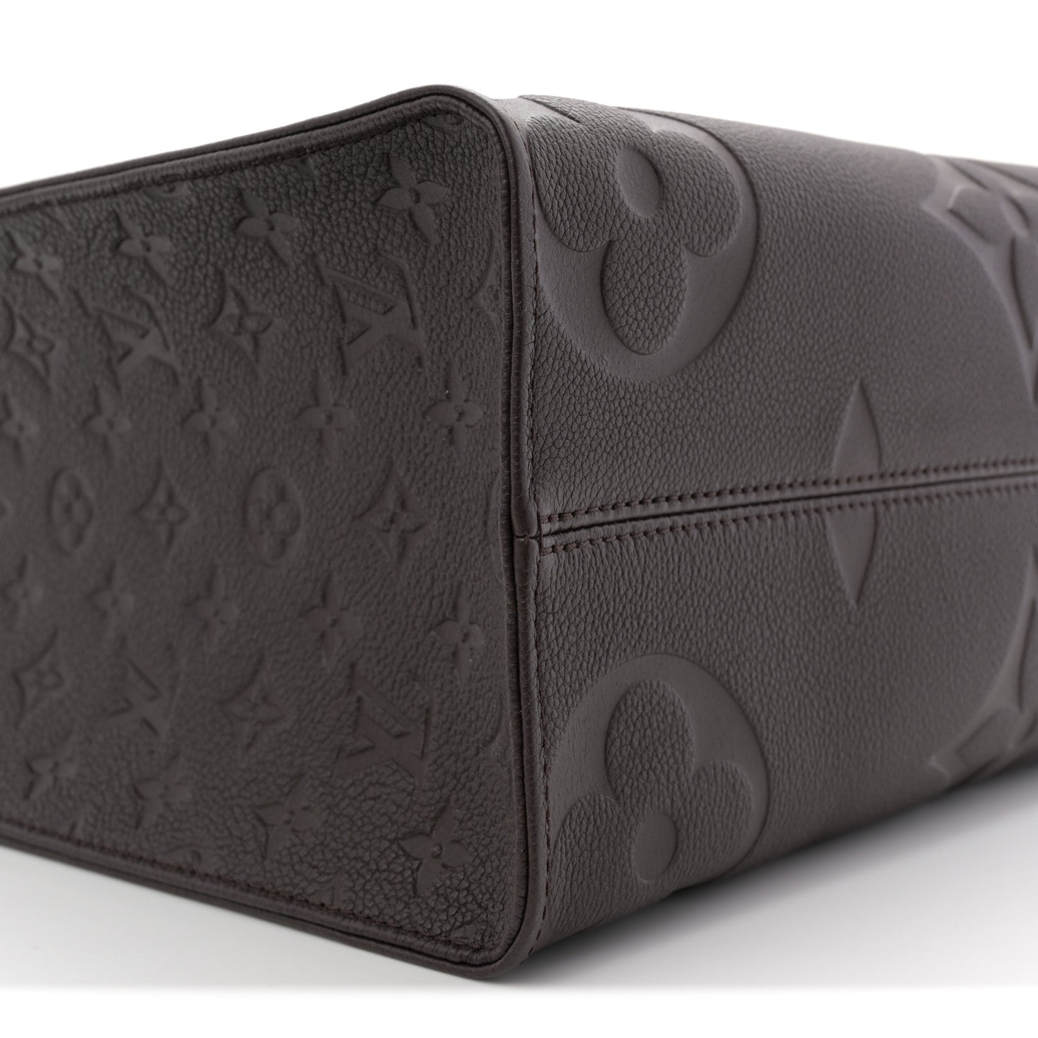 Louis Vuitton Empreinte Monogram Giant Onthego MM Chocolate 8 of 11