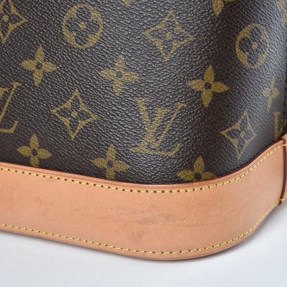 Louis Vuitton Monogram Alma GM 9 of 15