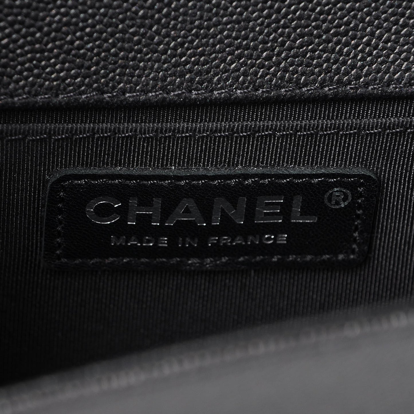 Caviar Quilted Medium Boy Flap So Black