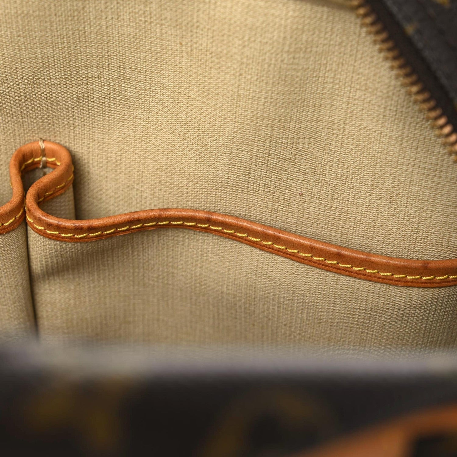 Louis Vuitton Monogram Deauville 10 of 23