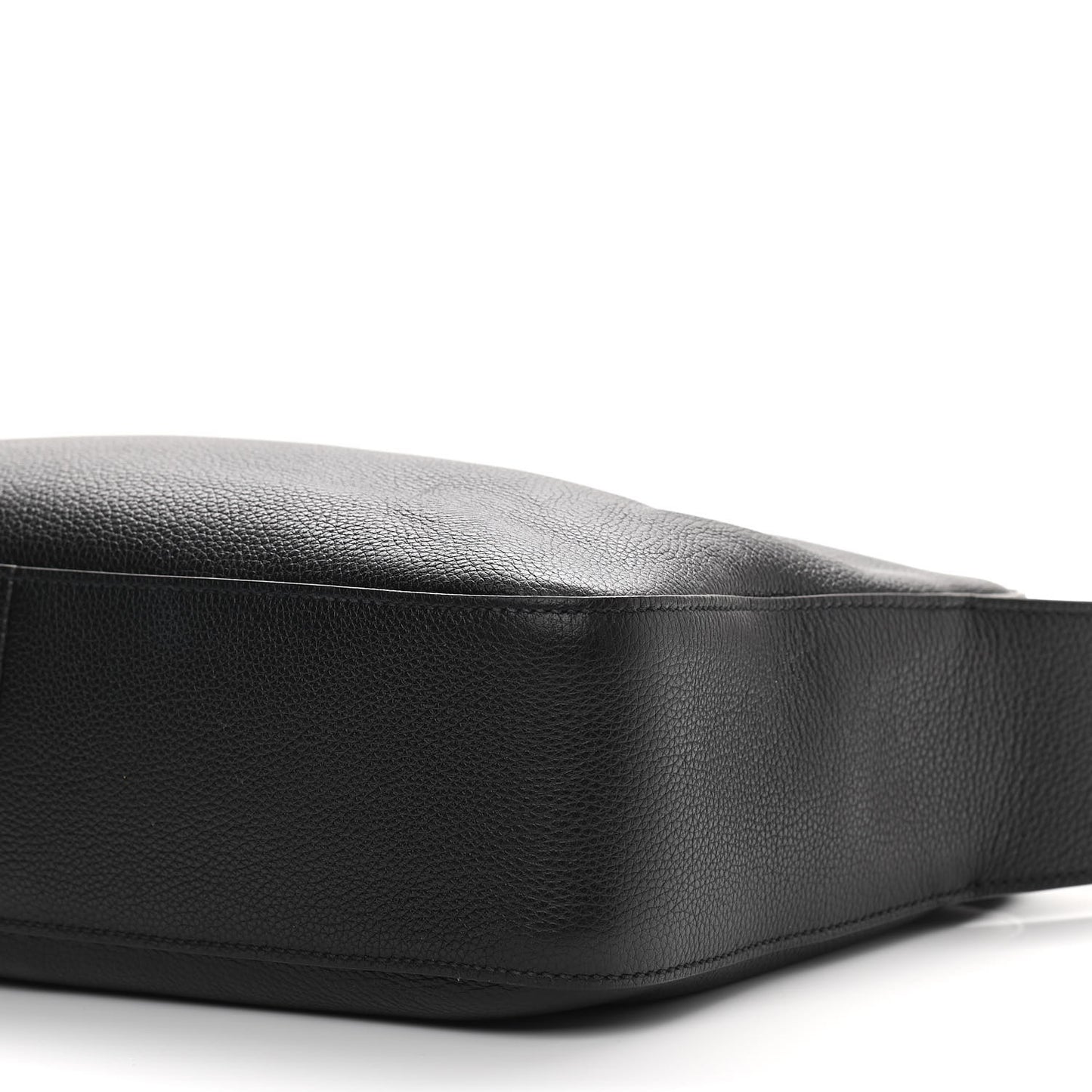 Vitello Daino Shoulder Bag Black