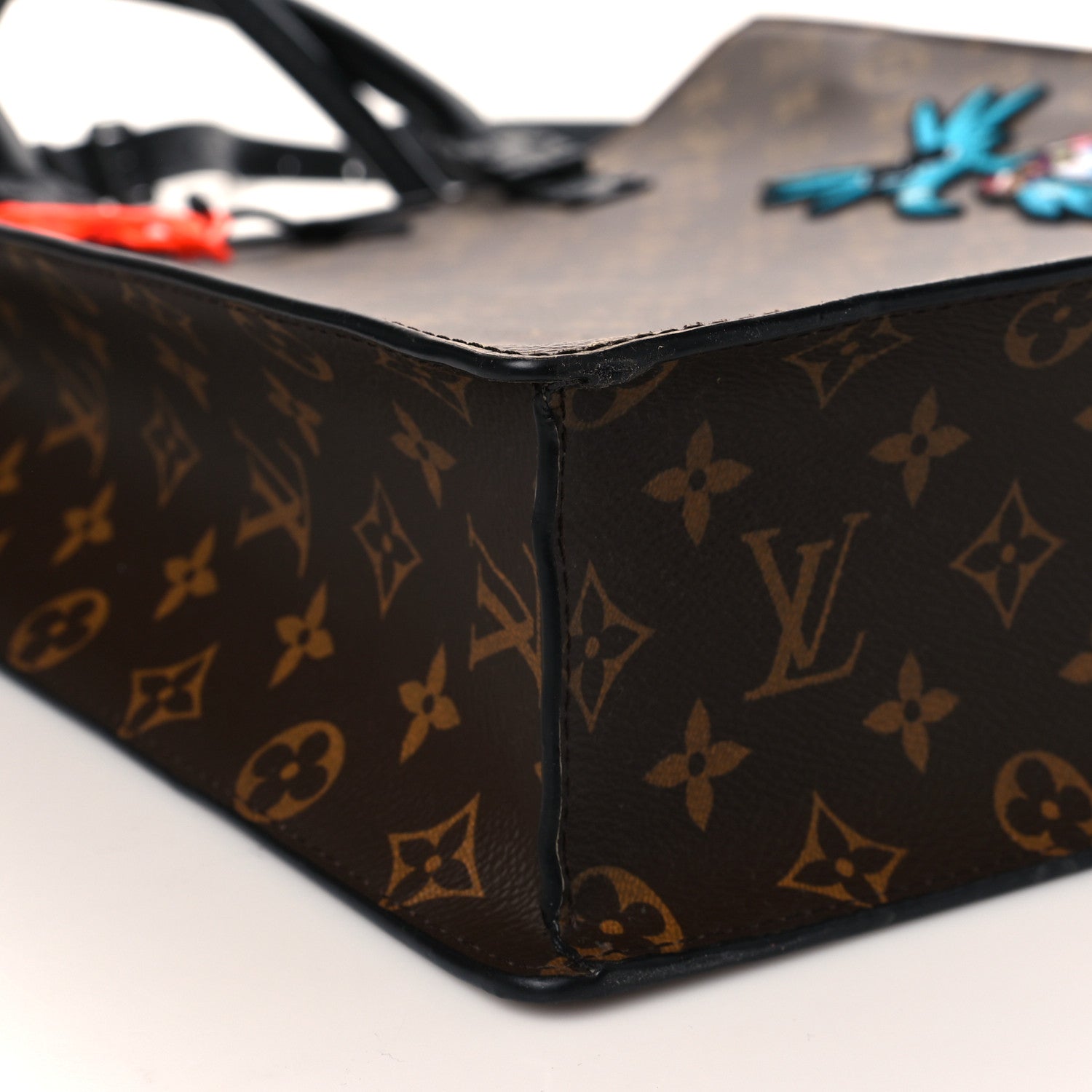 Louis Vuitton Monogram Embroidered Cartoon LV Friends Sac Plat 7 of 8