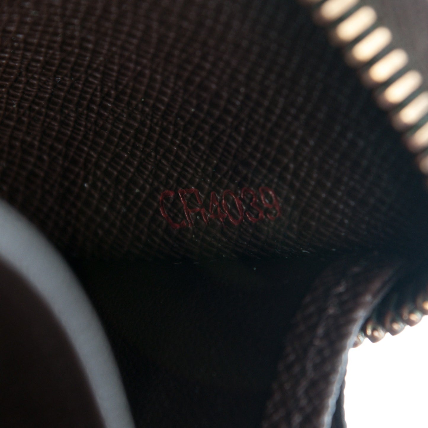 Damier Ebene Zippy Wallet