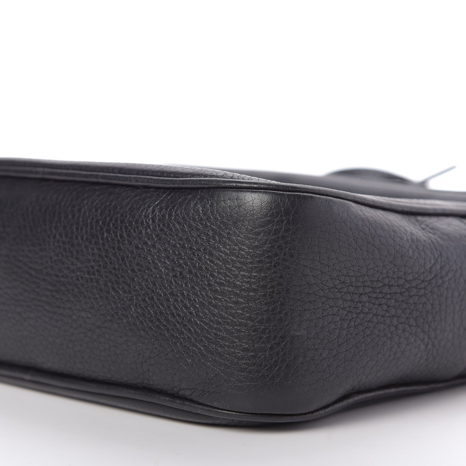 Gucci Pebbled Calfskin Small Soho Disco Bag Black 7 of 9