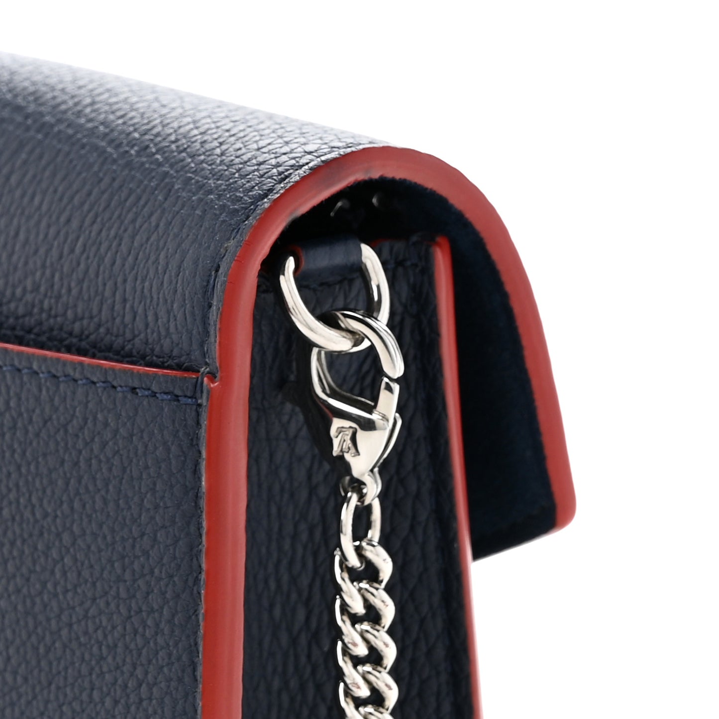 Soft Calfskin My Lockme Chain Pochette Marine Rouge