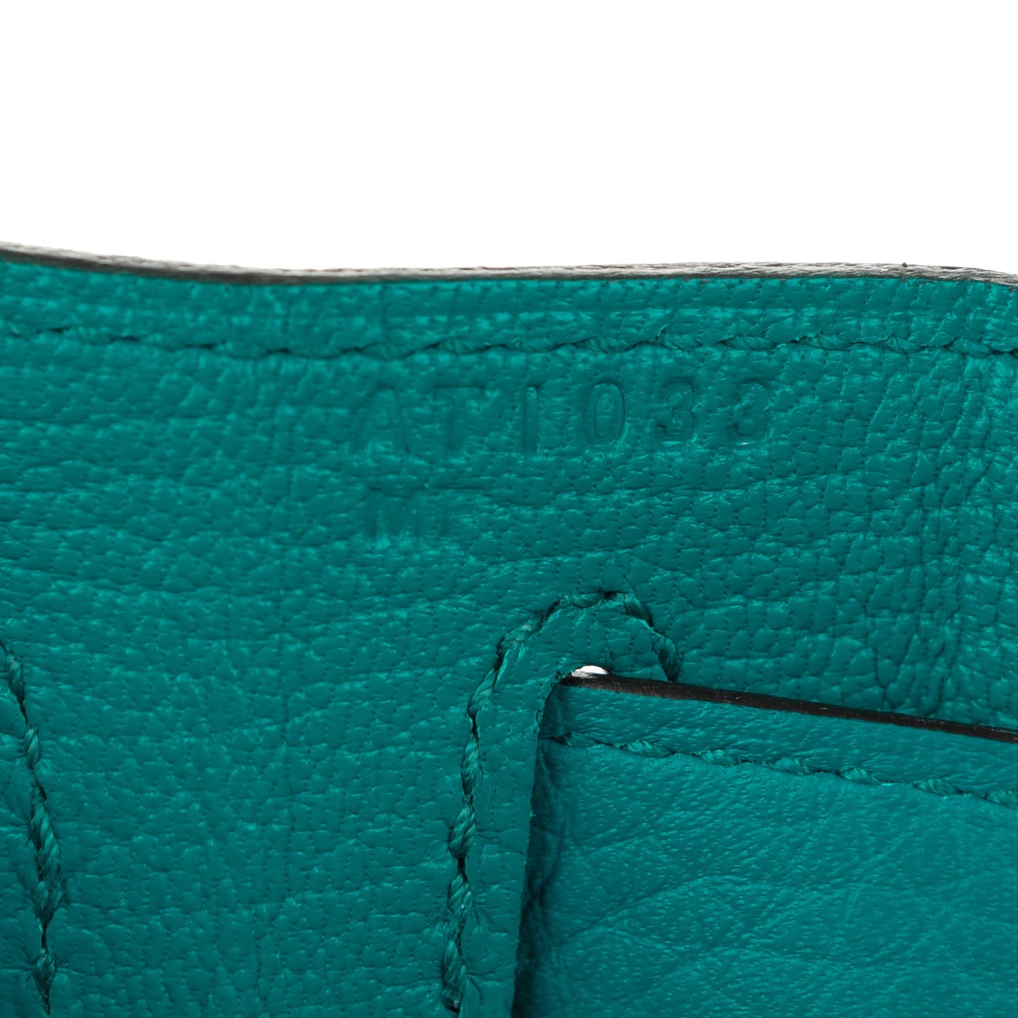Taurillon Clemence Kelly Retourne 28 Bleu Paon