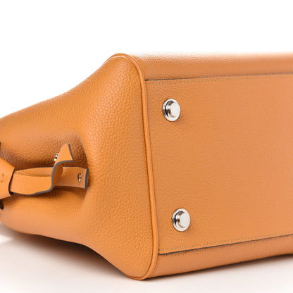 Louis Vuitton Veau Nuage Milla PM Safran 7 of 9