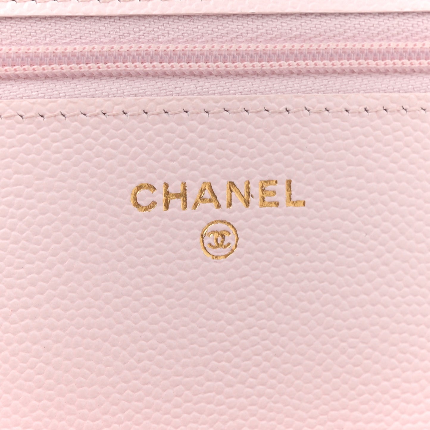 Caviar Quilted Wallet on Chain WOC Light Pink